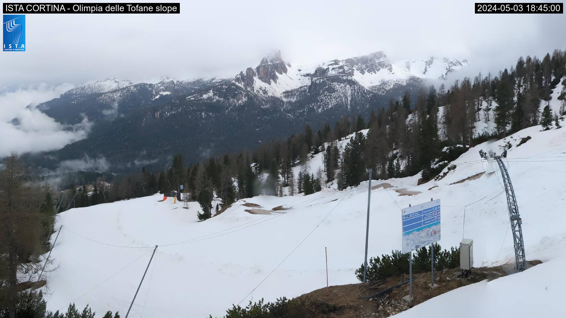 Cortina d'Ampezzo Tofana webcam -  slope Olimpia