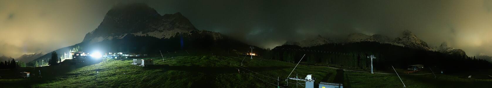 Ehrwalder Alm - Panorama - Ehrwalder Alm / Ehrwald Ehrwalder Alm - Panorama - Ehrwalder Alm / Ehrwald